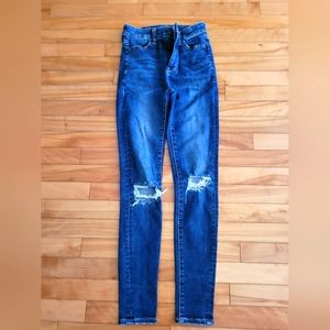American Eagle super hi-rise Jennings. Size 0 regular